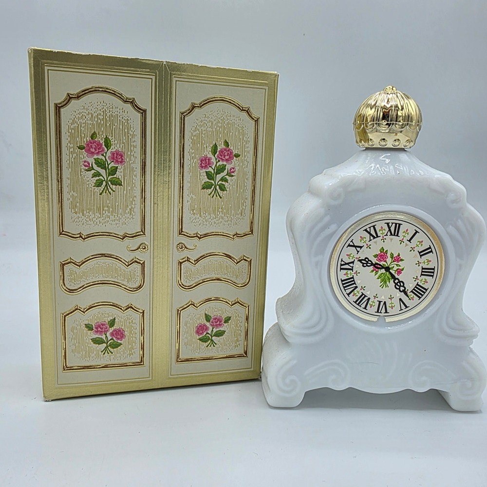 Avon Women Leisure Hours Clock Unforgettable Foaming Bath Oil Vintage 5oz OS